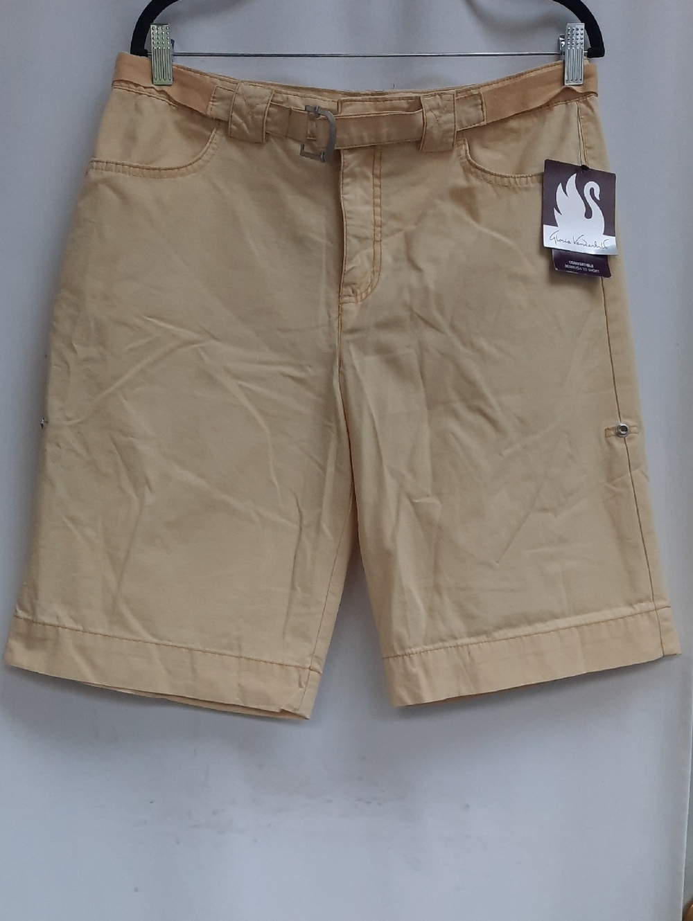 Gloria Vanderbilt  women’s Convertible shorts with belt 100% Cotton Size 12